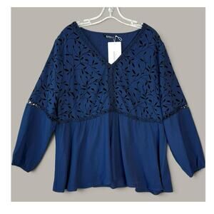BloomChic Floral Lace Trim Top Blouse Size 14/16 Blue Velvet Burnout Peplum NWT